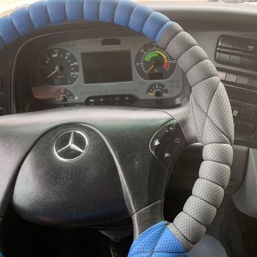 Автобетоносмеситель Mercedes-Benz Actros 3332, 2007