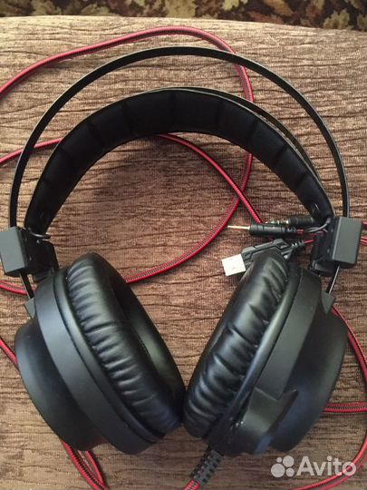 Компьютерная гарнитура Sven ap-u840mv