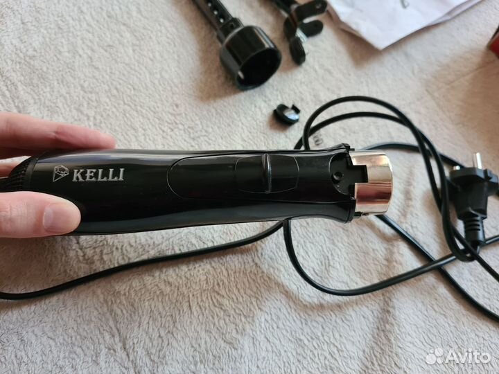 Фен-щетка Kelli KL-1111 (не держит насадки)