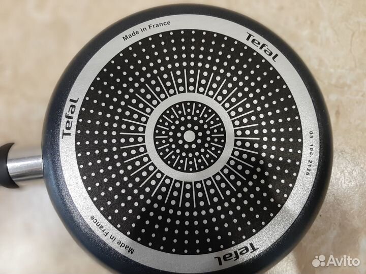 Продам новую сковородку Tefal 24 см