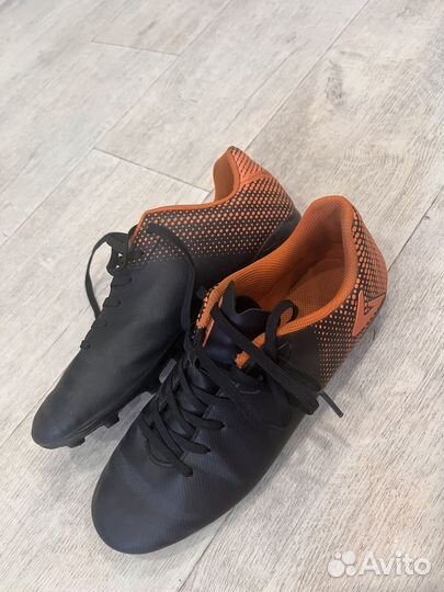 Футбольные бутсы 39 размер бу