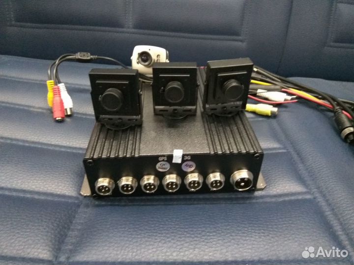 Видеорегистратор для автошкол на 8 камер DVR