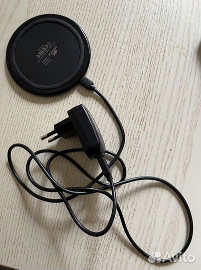 Беспроводная зарядка Rivacase