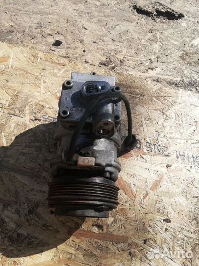 Компрессор кондиционера BMW E38, M62, V-3.5