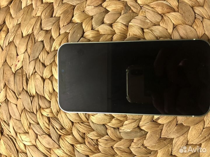 iPhone 12, 64 ГБ