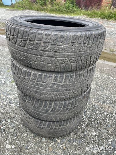 Kumho I'Zen KW22 215/55 R17 98T