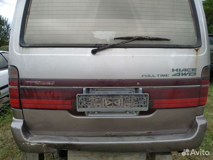 Toyota Hiace 3.0 AT, 1995, битый, 250000км