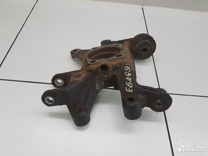 Кулак поворотный задний (левый) (Geely Atlas)