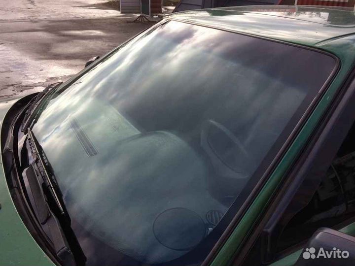 Заднее стекло Хендай ix35 / Hyundai ix35