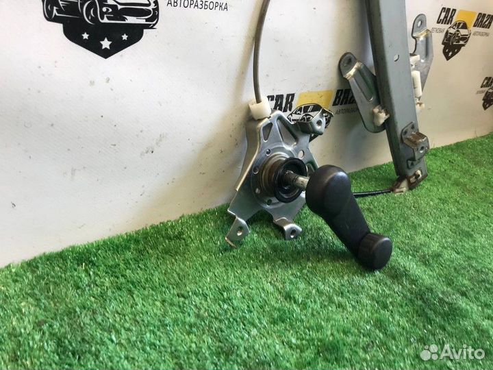 Стеклоподъемник задней правой двери (R)