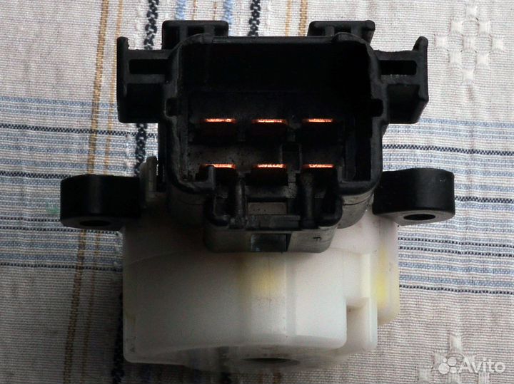 Контактная группа замка зажигания Suzuki