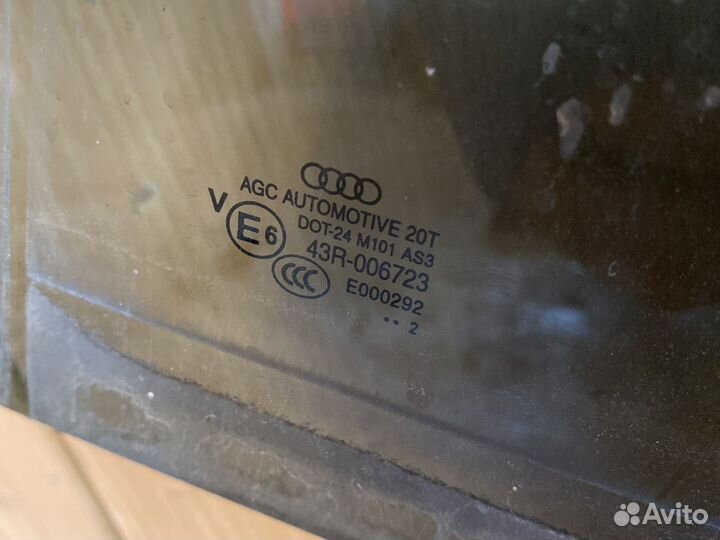 Audi q3 заднее левое стекло двери