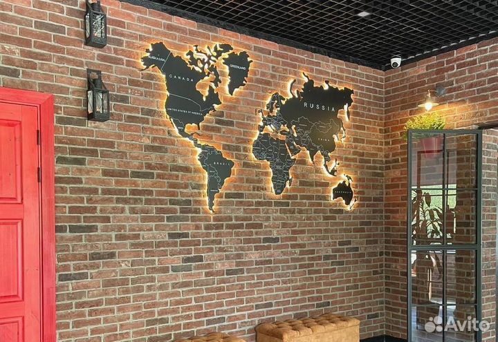 Карта мира металлическая