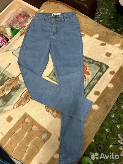 Джинсы
