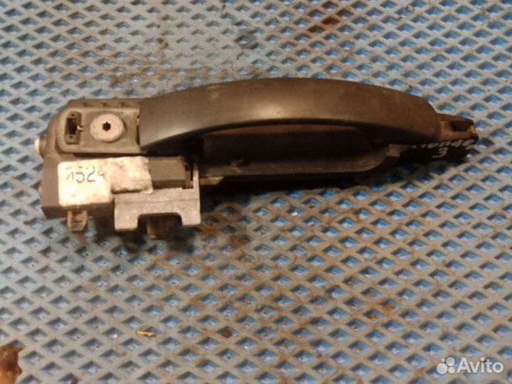 Ручка двери передняя левая Ford Mondeo 3