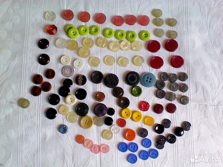 Пуговицы времен СССР, приставка зиг-заг