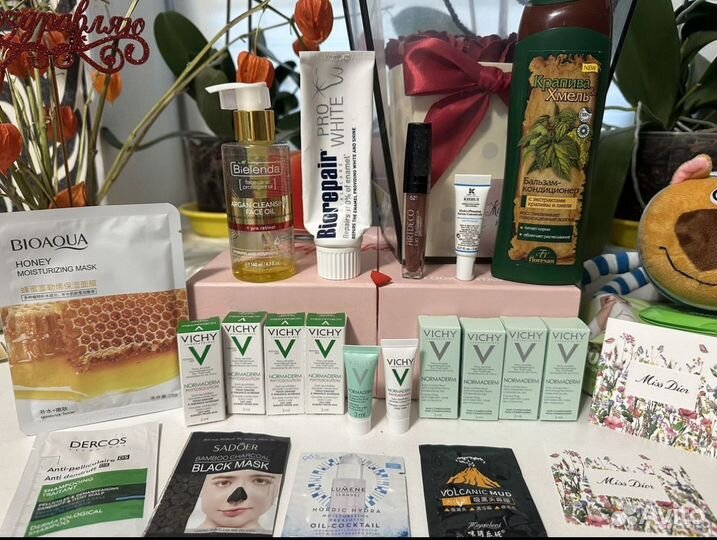 Оргомные пакеты косметики люкс б/у и новое