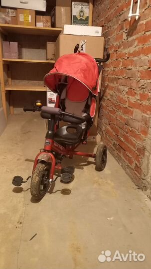 Детский велосипед с ручкой