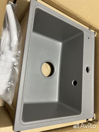 Кухонная мойка из искусственного камня