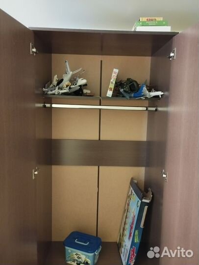 Шкаф распашной двухстворчатый