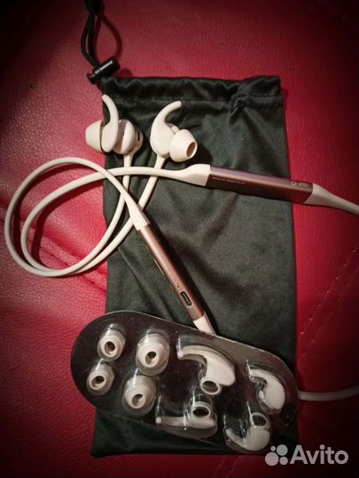 Беспроводные наушники Bowers & Wilkins PI4