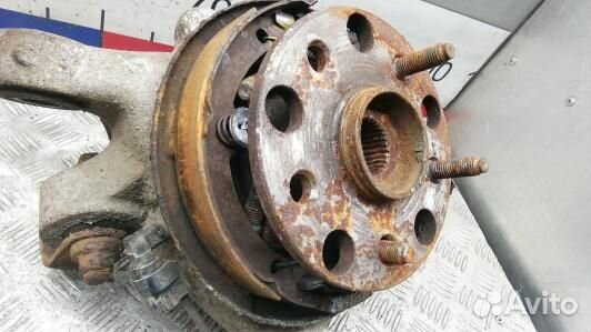 Ступица задняя левая lexus IS 2 (XE20) (OEA25MH01)