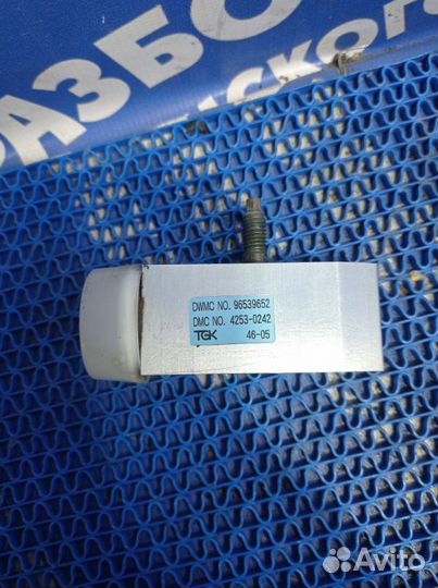 Клапан кондиционера Chevrolet Aveo T200 хэтчбек