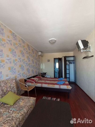 Гостевой дом Лемур в Голубицкой