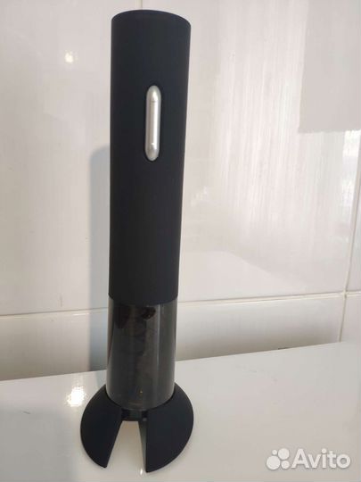 Электрический штопор для винных бутылок