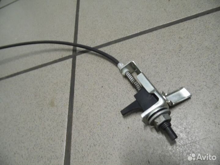 Замок лючка бензобака Лексус лс 460