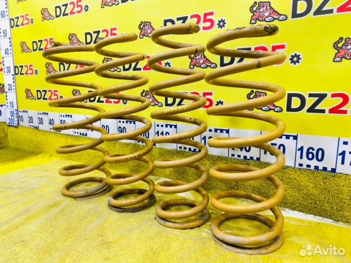 Пружина Toyota Land Cruiser HDJ81 1HDT 1994/Цвет 145070