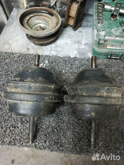 Подушки двигателя форд Скорпио 1