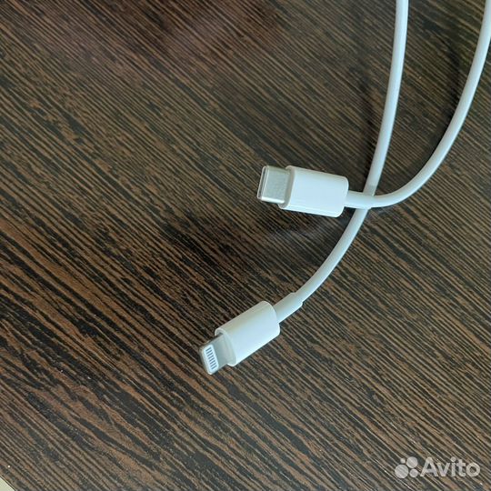 Кабель Apple Lightning to USB