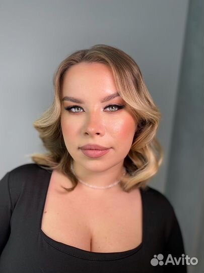 Визажист-бровист