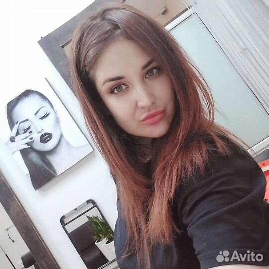 Бровист, визажист