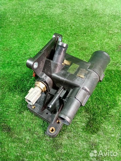 Фланец системы охлаждения Volvo S40 2 B4204S3