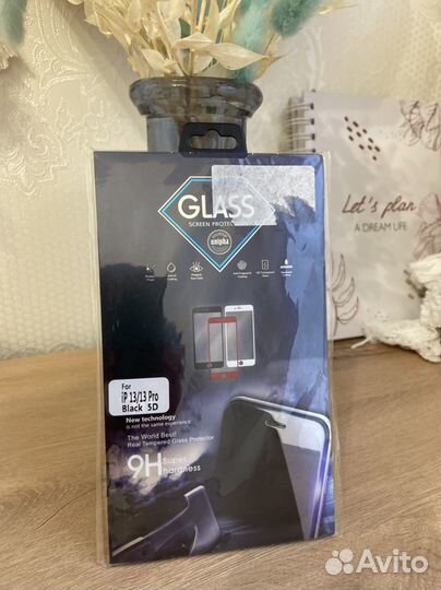 Чехол на iPhone 13