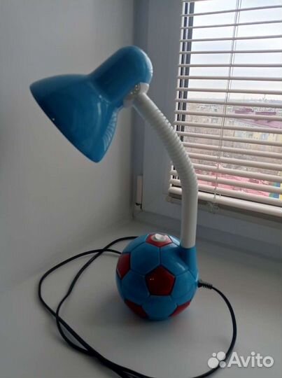 Лампа настольная