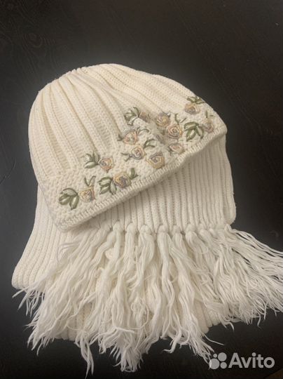 Комплект шапка и шарф для девочки