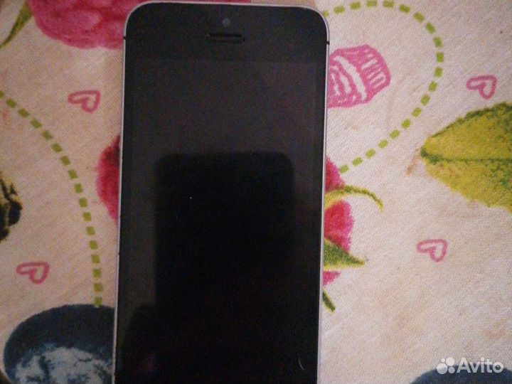 Телефон iPhone se