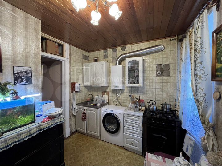 2-к. квартира, 41 м², 1/3 эт.