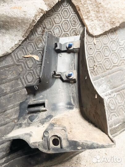 Накладка на левый порог renault duster