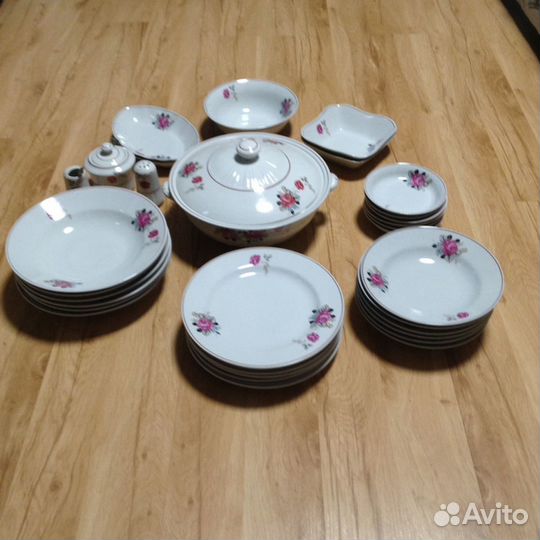 Сервиз столовый новый из СССР