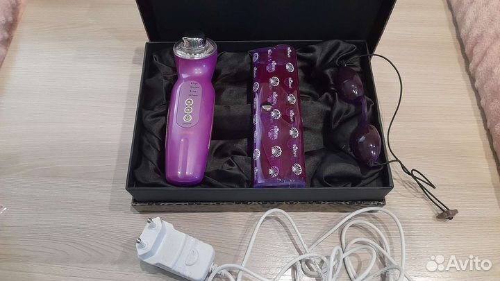 Прибор для ухода за кожей лица