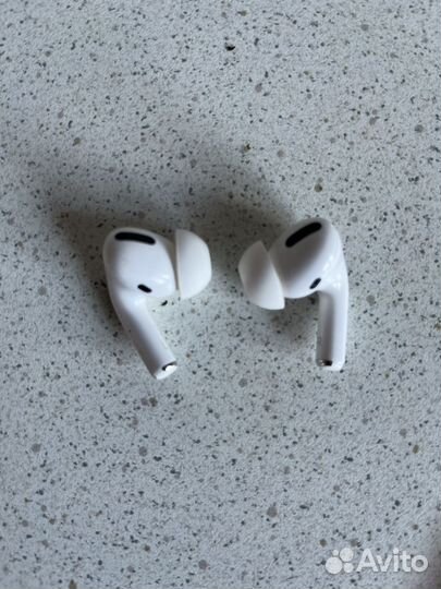 Беспроводные наушники Apple AirPods Pro 2