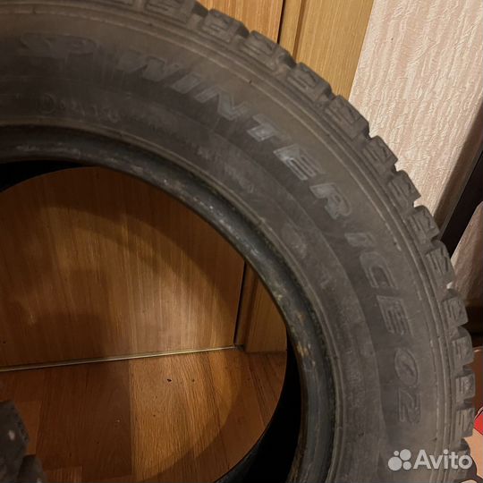 Dunlop SP Winter Ice 02 175/70 R14 84T