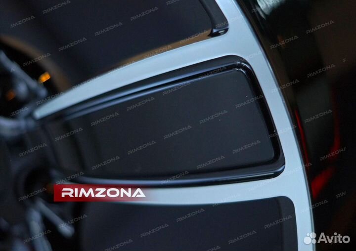 Кованые диски R21 на Porsche Taycan