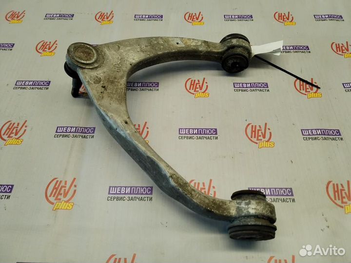 Рычаг верхний, передний, правый Cadillac Escalade