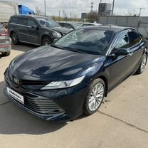 Toyota Camry 2.5 AT, 2019, 41 500 км, с пробегом, цена 3 700 000 руб.