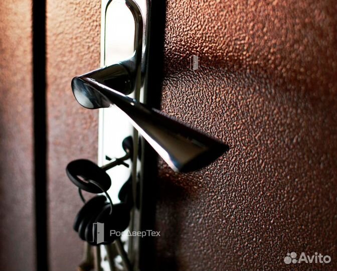 Дверь входная металлическая